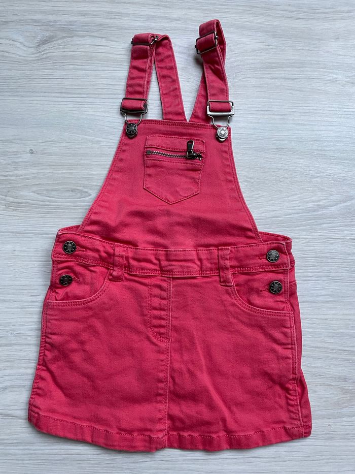Robe salopette corail Gémo 4 ans