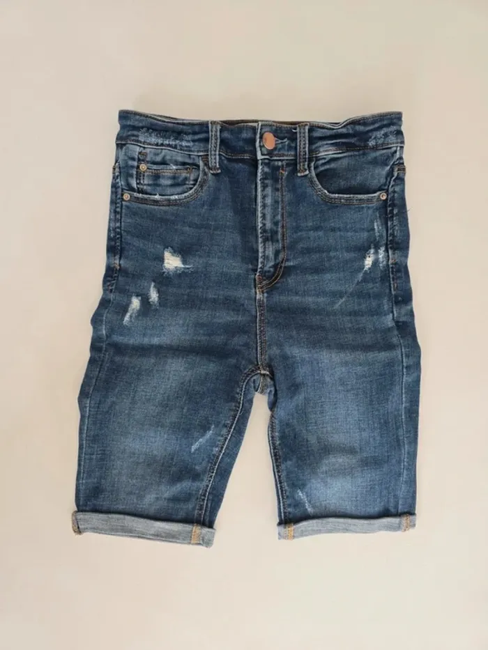 Short long taille haute stradivarius