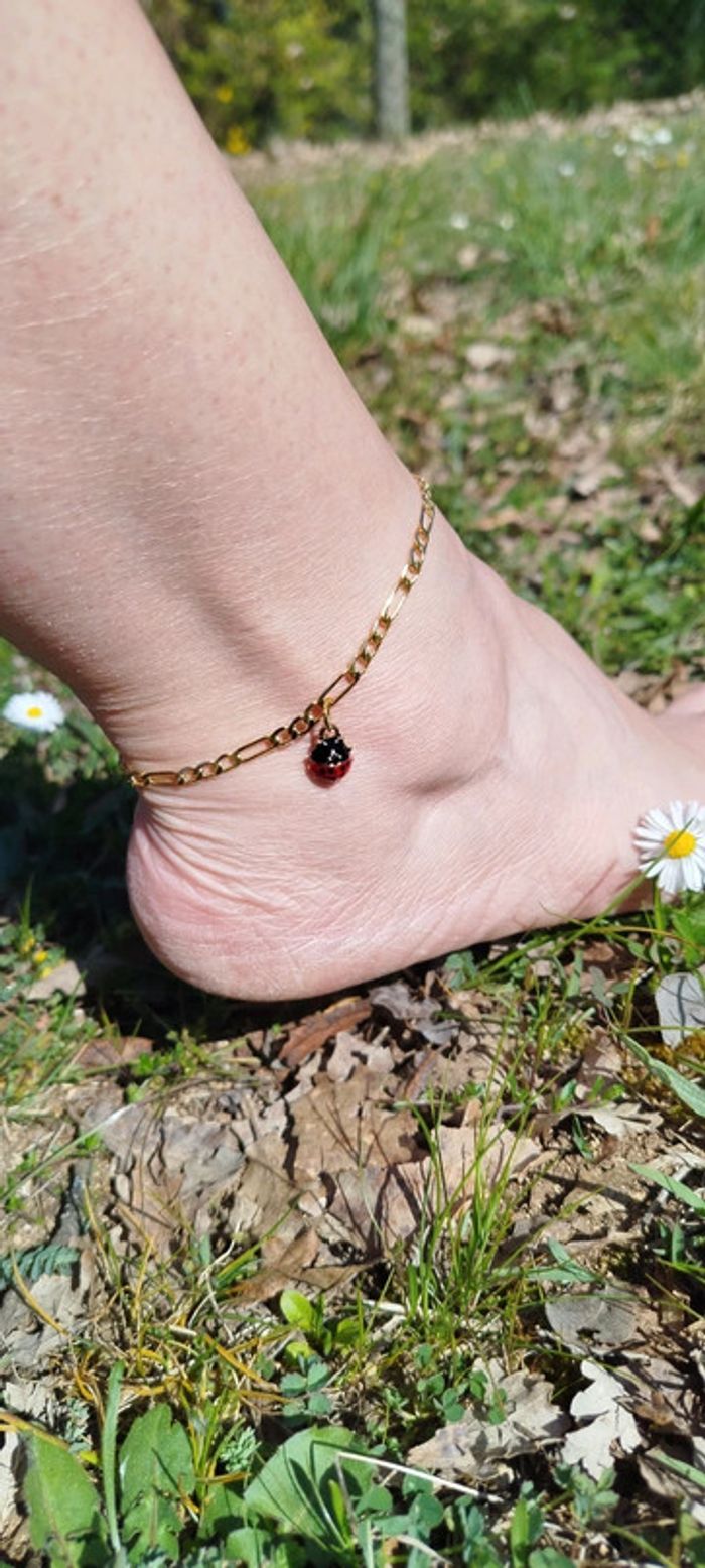 Bracelet plaqué or 24 carats et sa coccinelle 🐞 - photo numéro 4