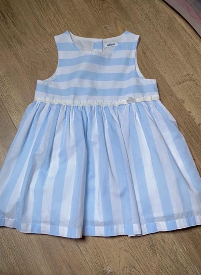 Robe bébé à rayures Neuve