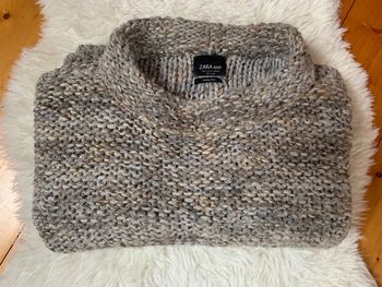 Pull ample zara knight
