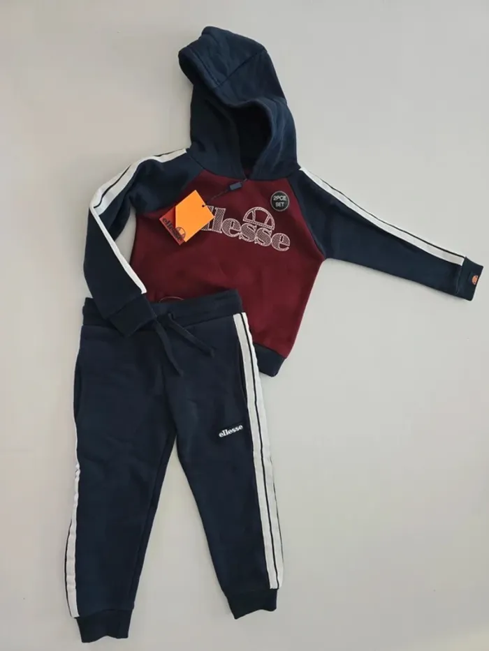 Ensemble jogging Elesse