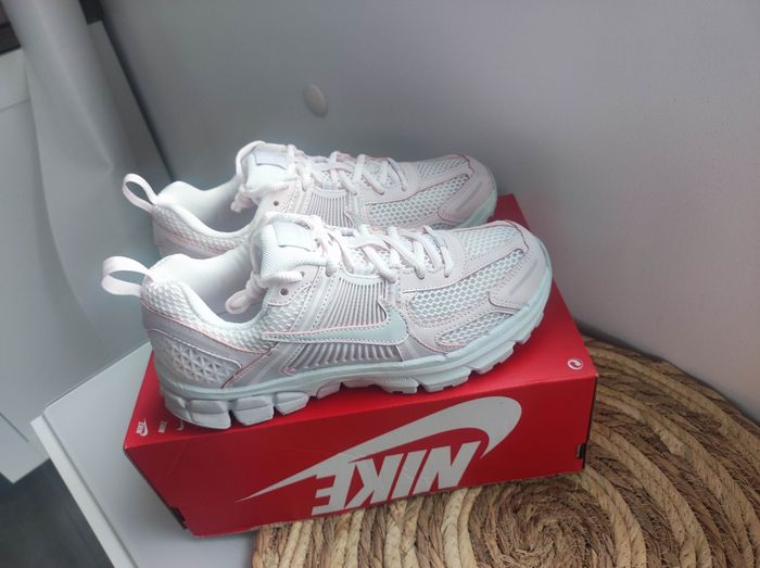 Baskets Nike vomero 5