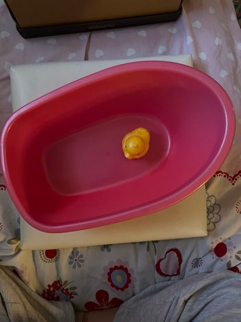 baignoire pour poupon et petit canard