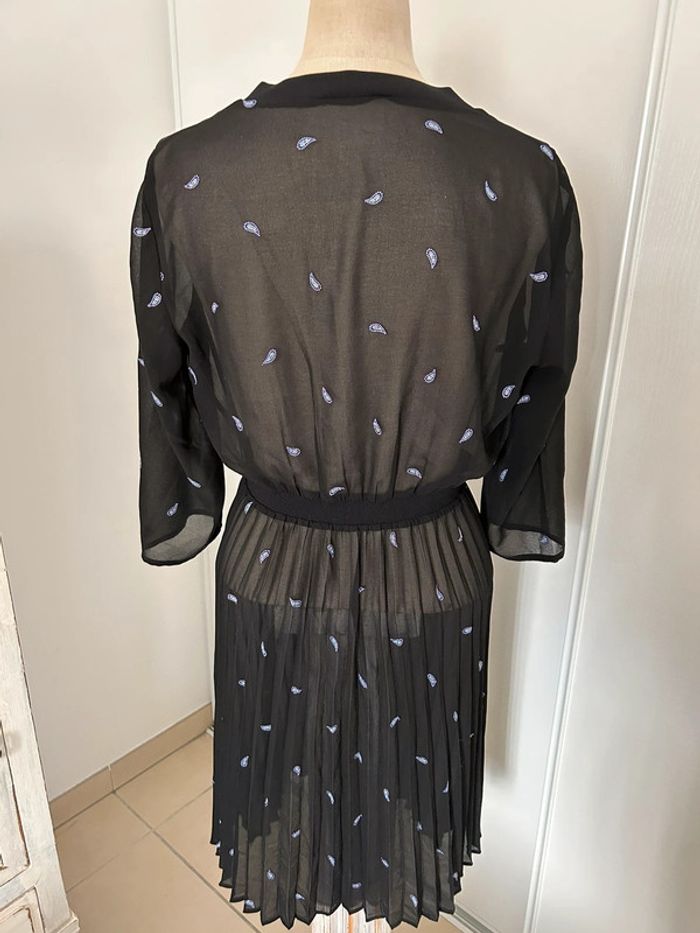 Robe maje taille 3 - photo numéro 2