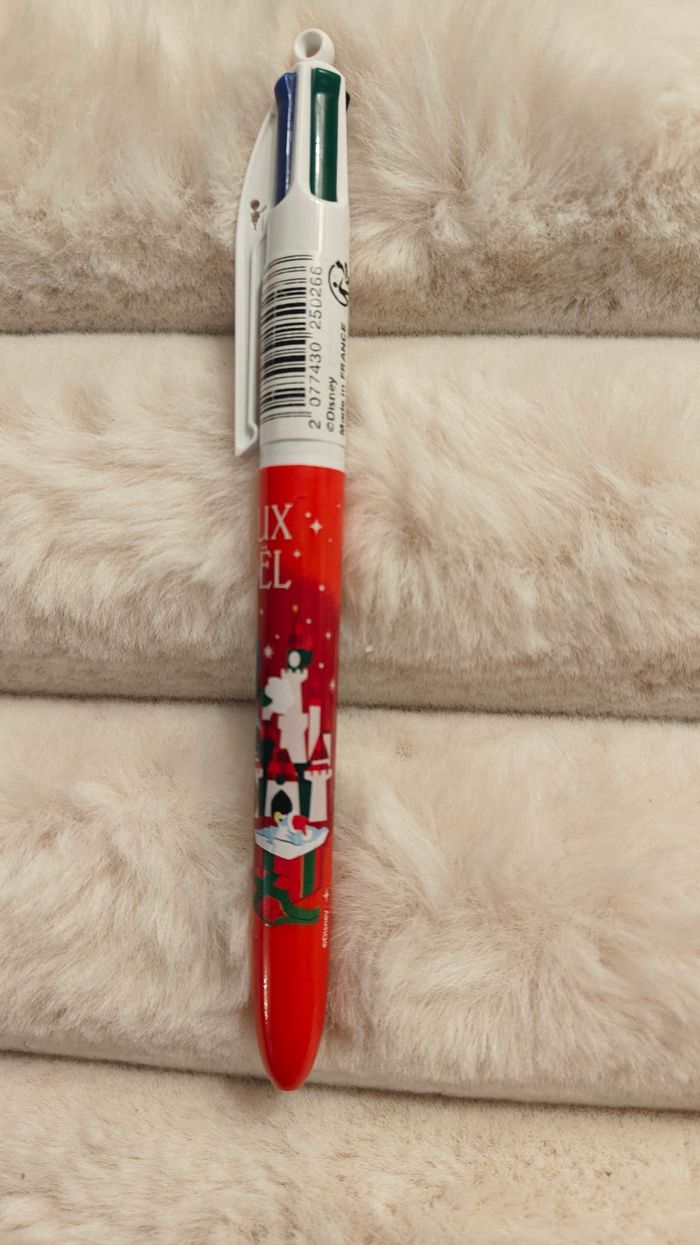 Stylo Bic 4 couleurs Neuf Disneyland Paris Stitch Noël - photo numéro 4