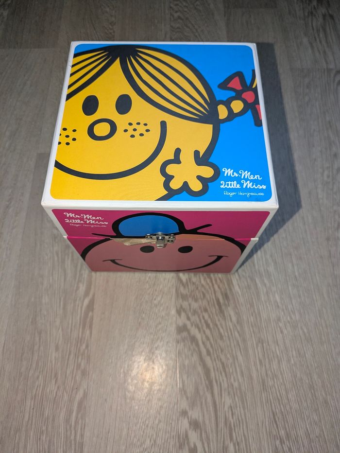 Coffret collector Monsieur Madame et lot 27 de livres - photo numéro 2