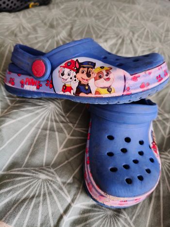 Sandales type crocs pat patrouille