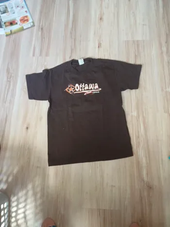 Tee shirt motifs taille M
