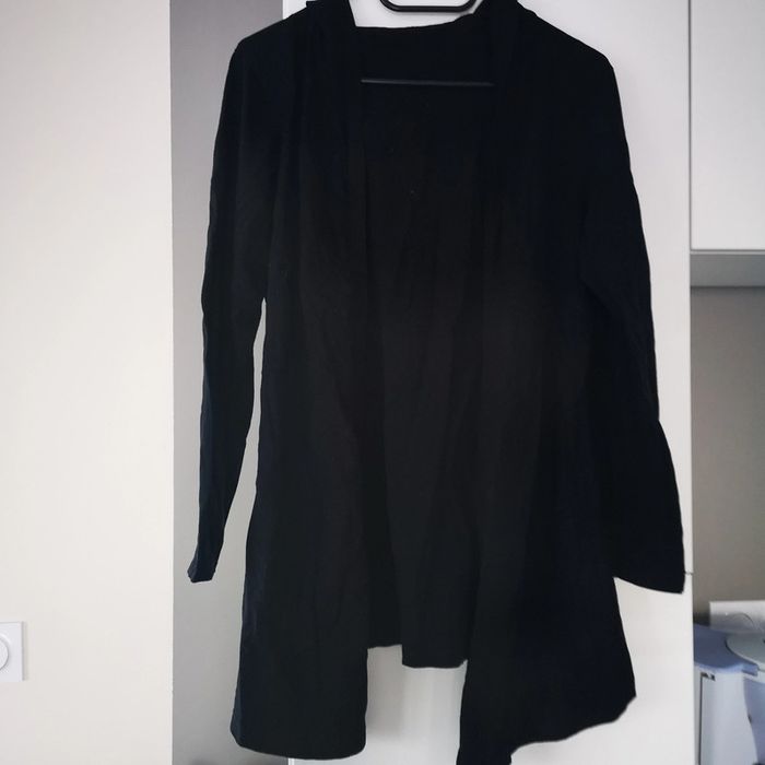 Gilet fin noir capuche