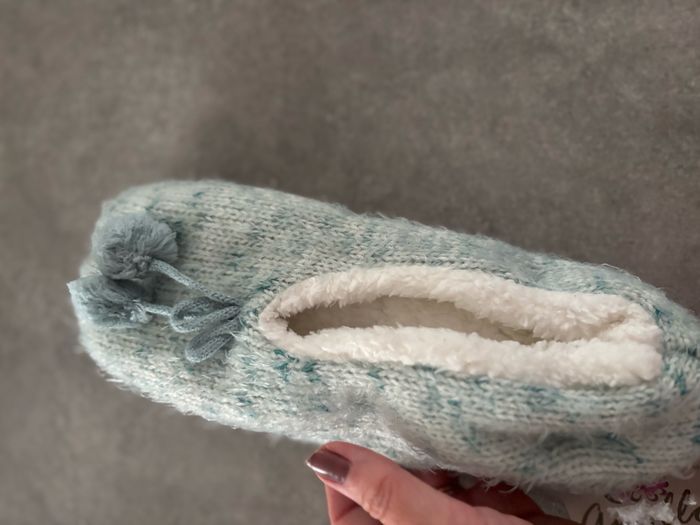 Chaussons neufs - photo numéro 2