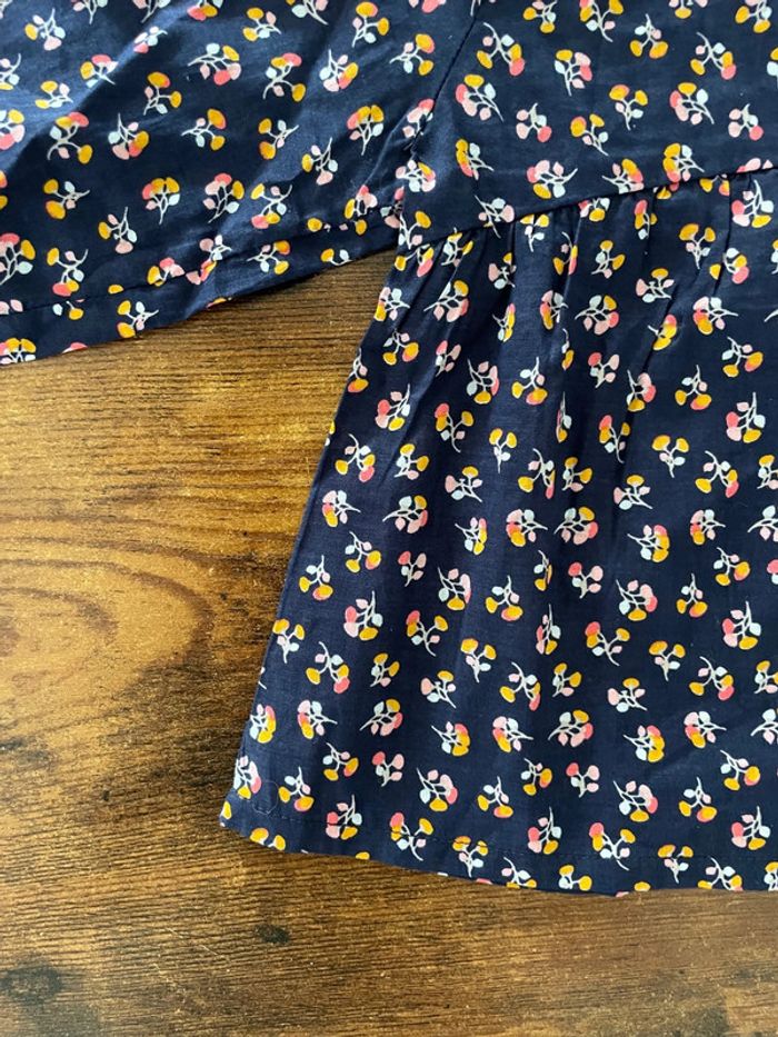 Blouse motifs fleurs / liberty bleu nuit - photo numéro 2