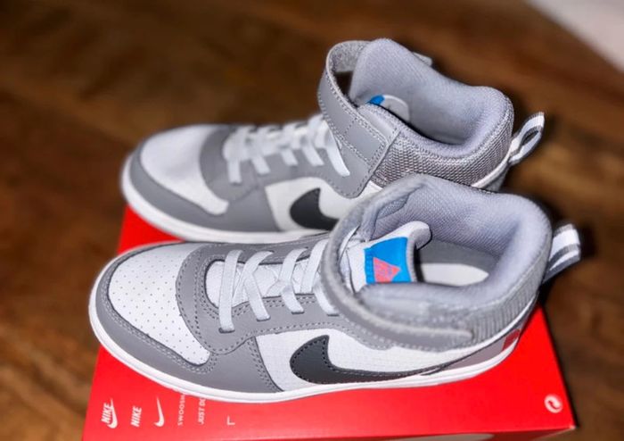 Baskets Nike P.33,5 Neuves unisex - photo numéro 3