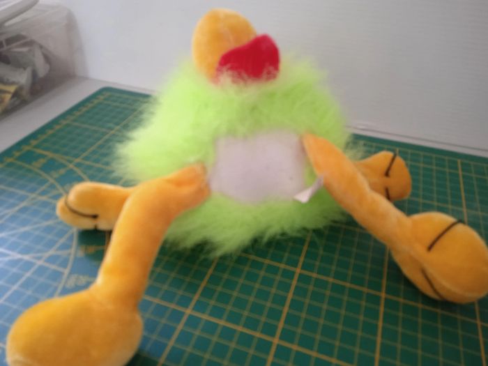 peluche oiseau vert fluo un peu fou - photo numéro 2