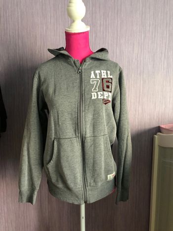 Gilet à capuche