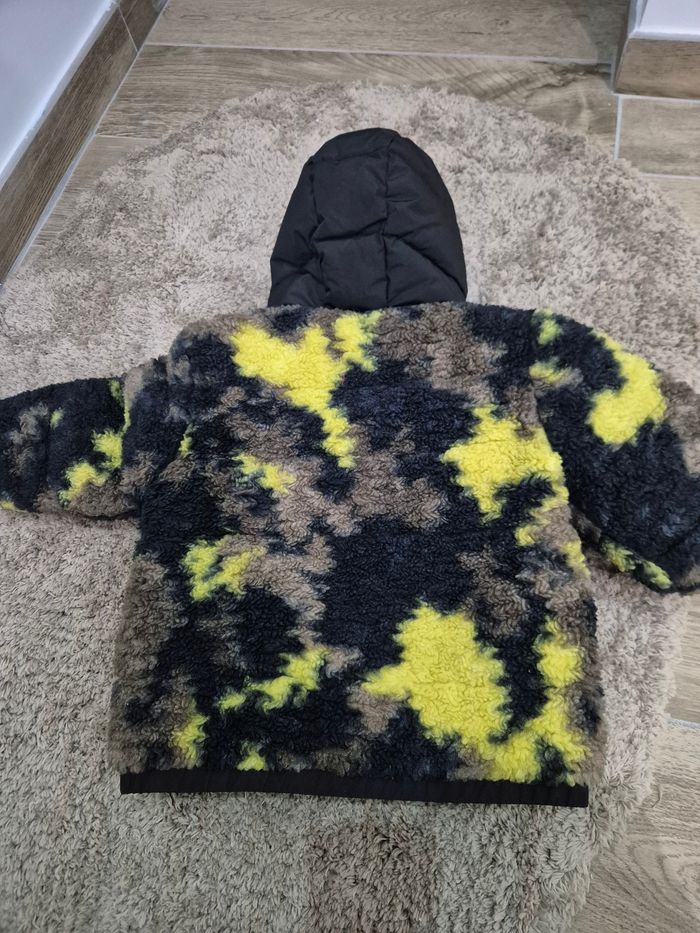 Doudoune boss 18 mois - photo numéro 2