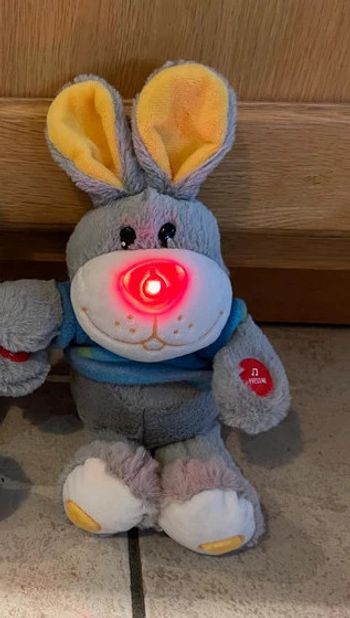 Peluche lapin musicale