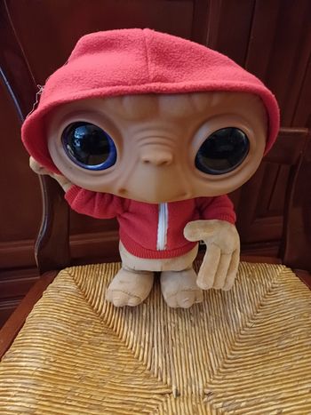 Peluche ET l'extraterrestre interractif 