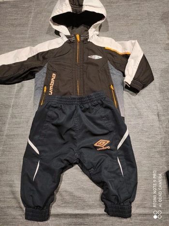 Blouson +pantalon Umbro 6 mois