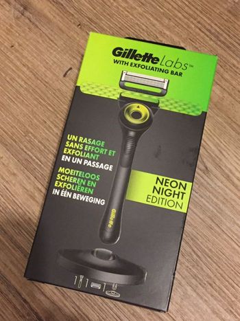Gillette lab neuf
