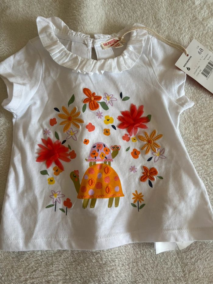 Adorable T-shirt blanc fleuri – Du Pareil au Même – 6 mois - photo numéro 3