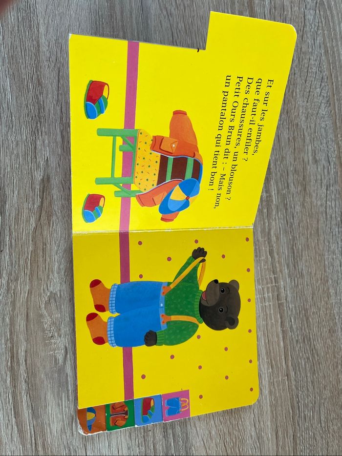 Les habits préférés de petit ours brun - photo numéro 2