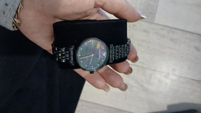 Montre femme armani
