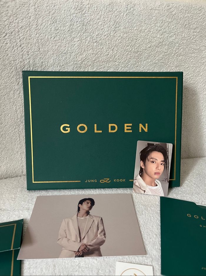 Album Golden Jungkook bts - photo numéro 4