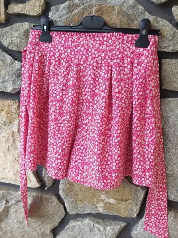 Short femme blanc et fuschia
