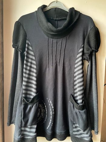 Tunique manches tricotées