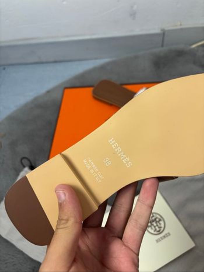Sandales Hermes Oran neuve pour femme en cuir taille 38 - photo numéro 2