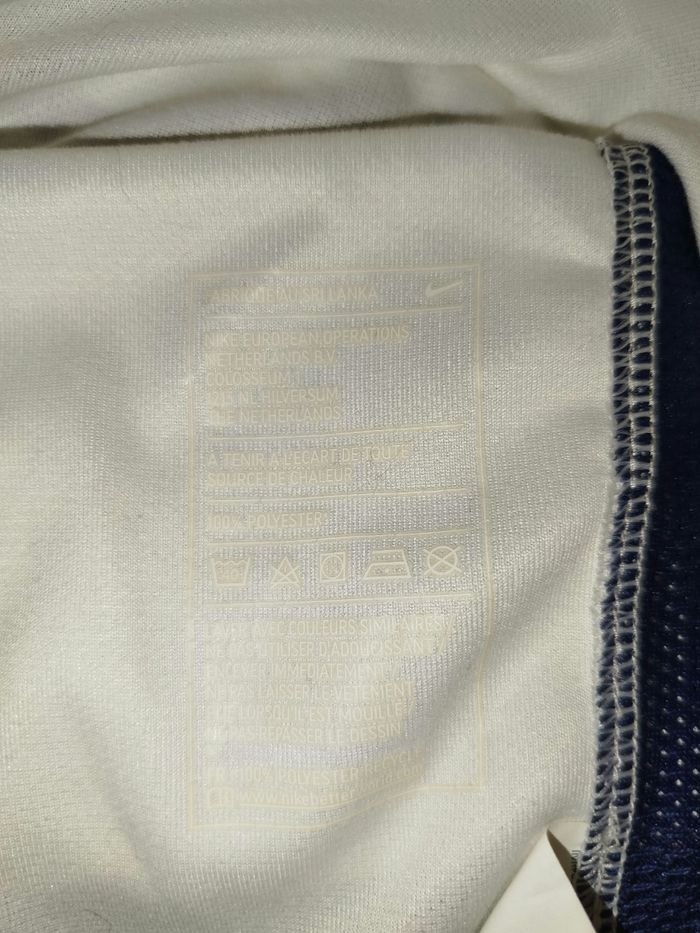 Maillot porté par Cavani PSG - photo numéro 5
