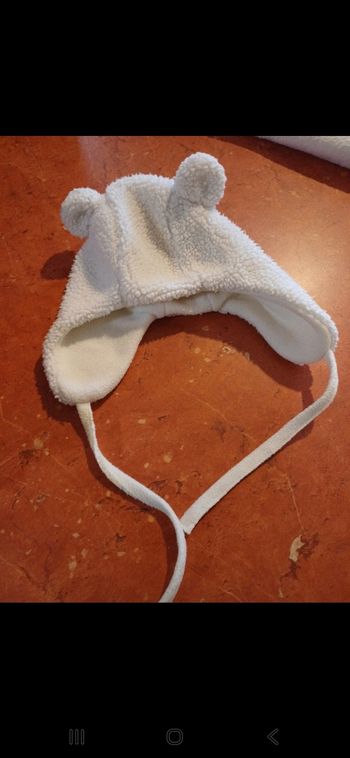 Bonnet bébé taille 3 / 6 mois