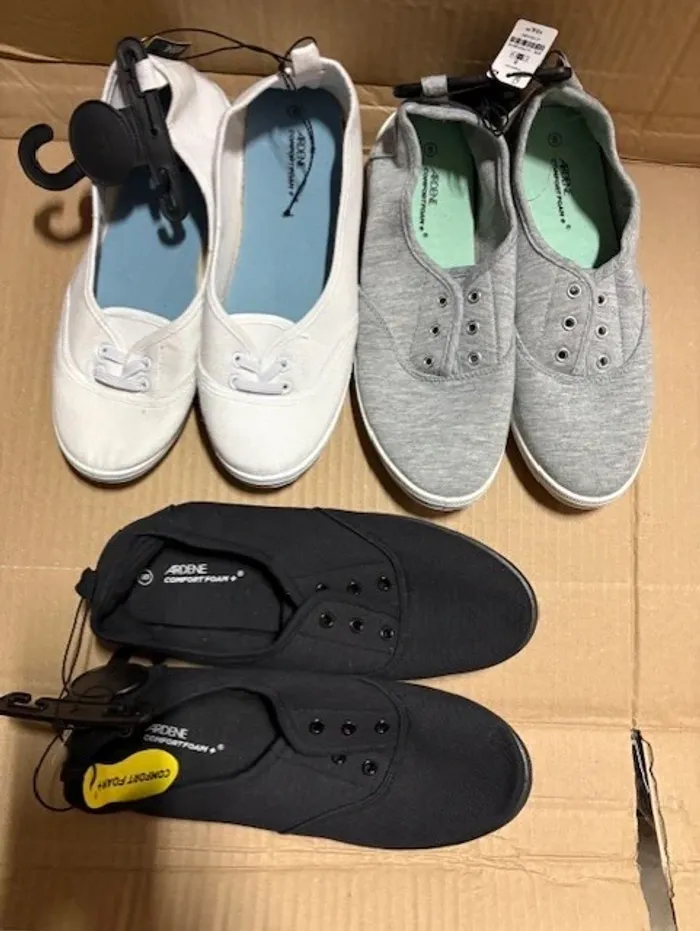 lot de 3 paires de basket légères femme taille 38 neuves