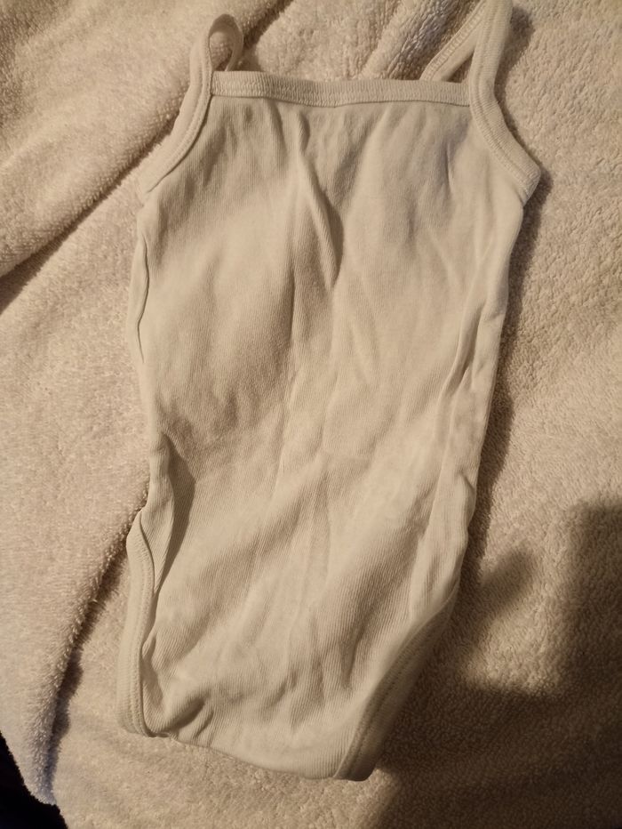 Body court blanc - photo numéro 2