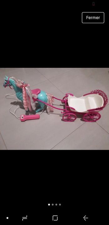 Calèche Barbie télécommandée années 90