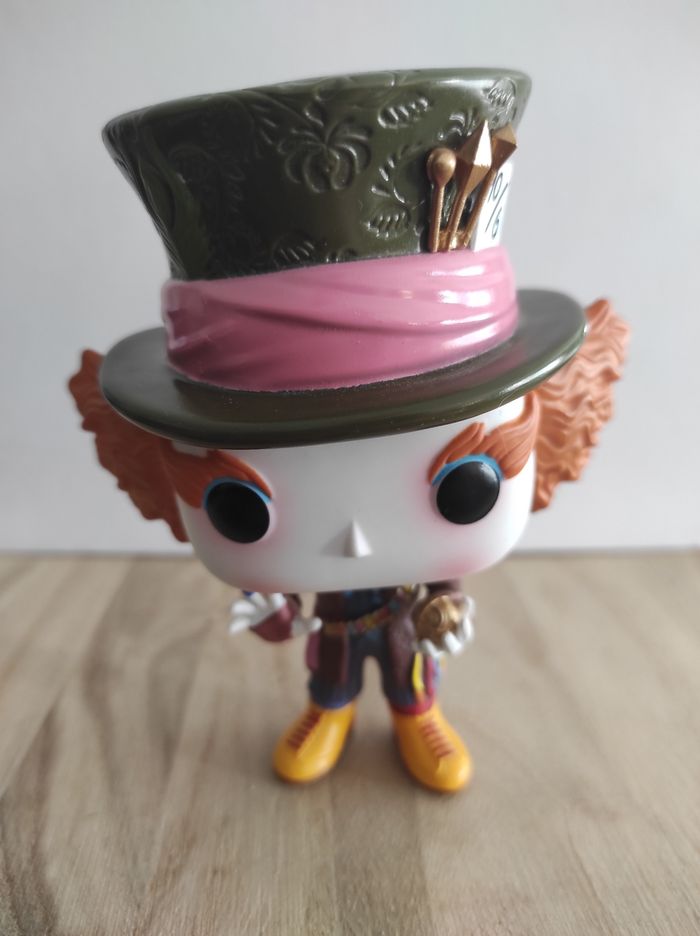Figurine Funko pop Mad Hatter 204 SANS boîte ( Le Chapelier Fou , Alice de l'autre côté du miroir )