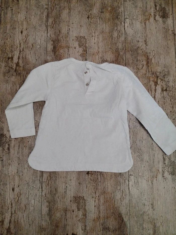 Joli t-shirt fille cœur argenté taille 24 mois - photo numéro 3