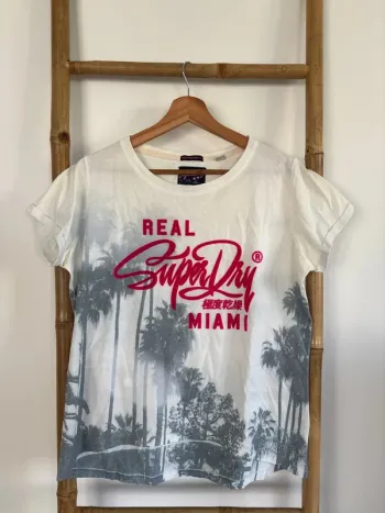 t-shirt superdry miami taille S coupe boyfriend