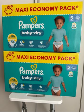 188 couches Pampers taille 5