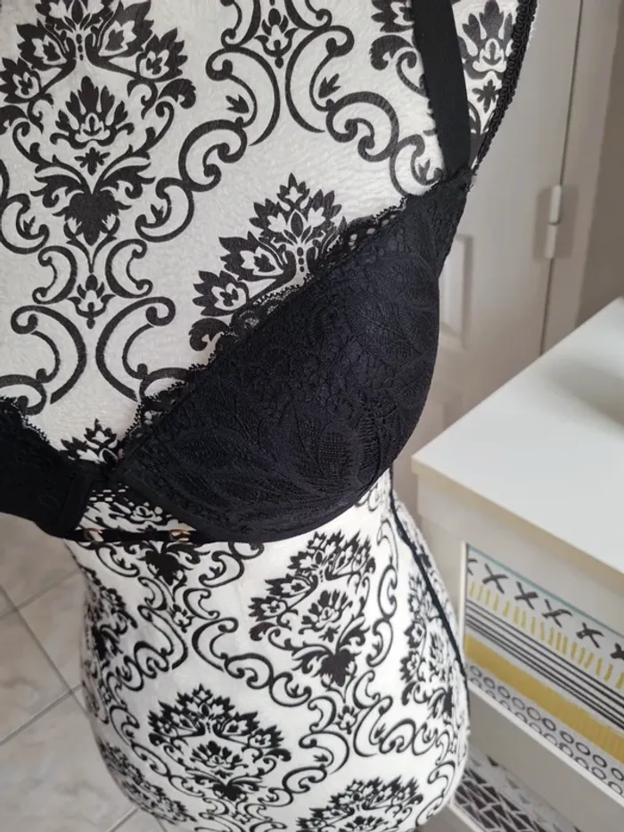 Soutien gorge - photo numéro 2