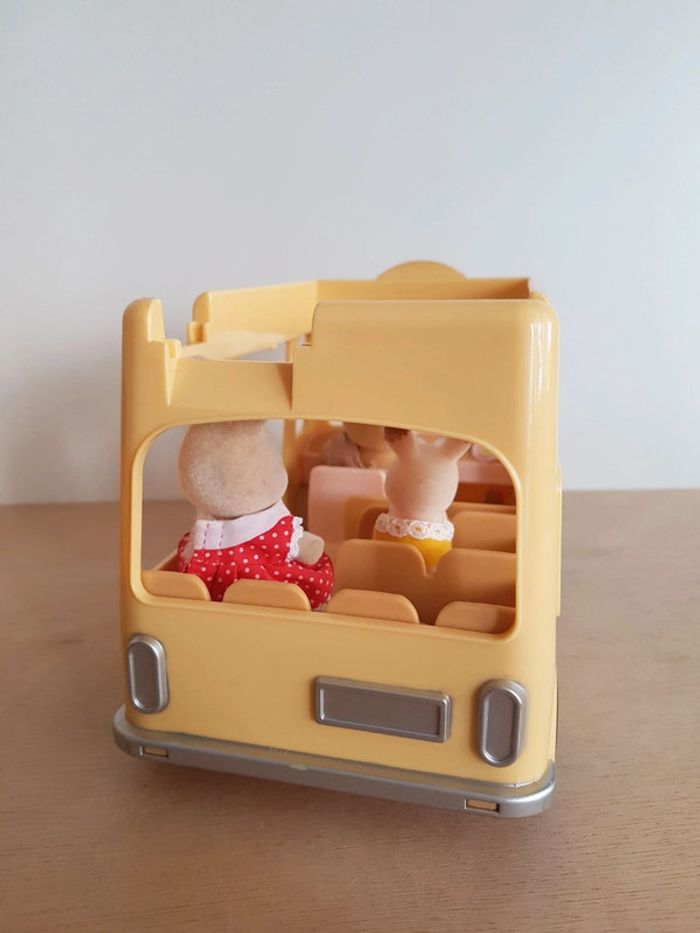 Sylvanian Families maison, famille et bus - photo numéro 13