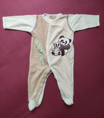 Lot de 2 pyjamas taille 3 mois