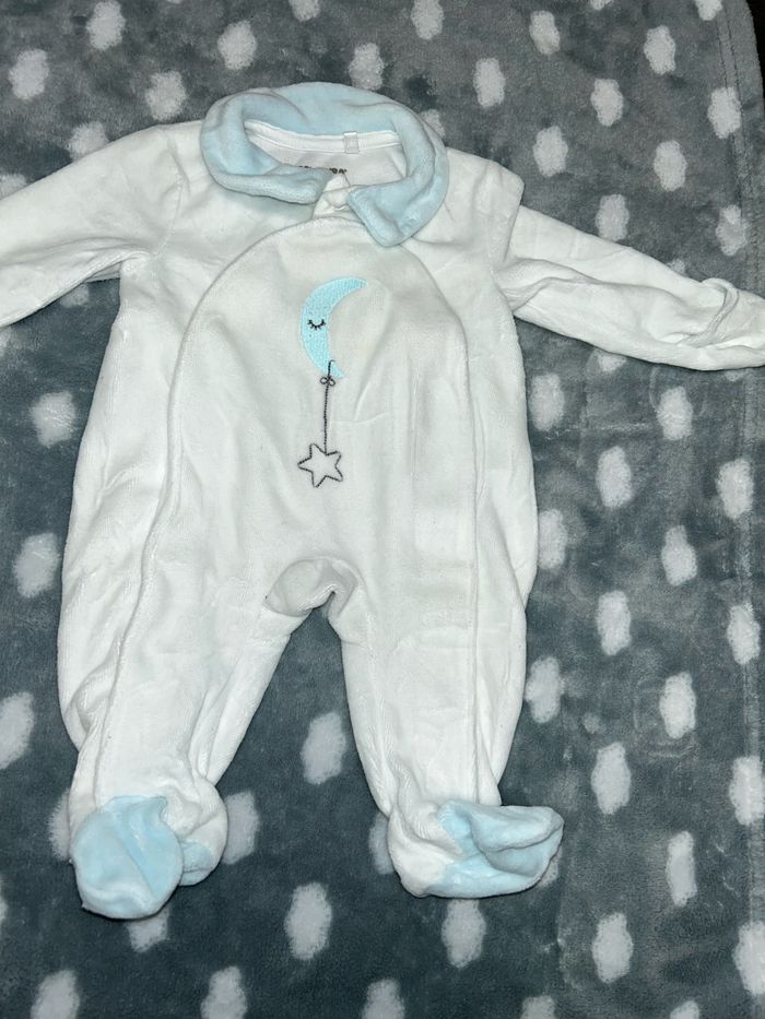 Lot vêtements 1 mois - photo numéro 5