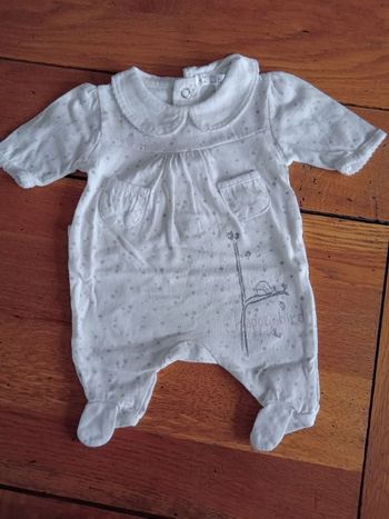 Pyjama avec un col claudine