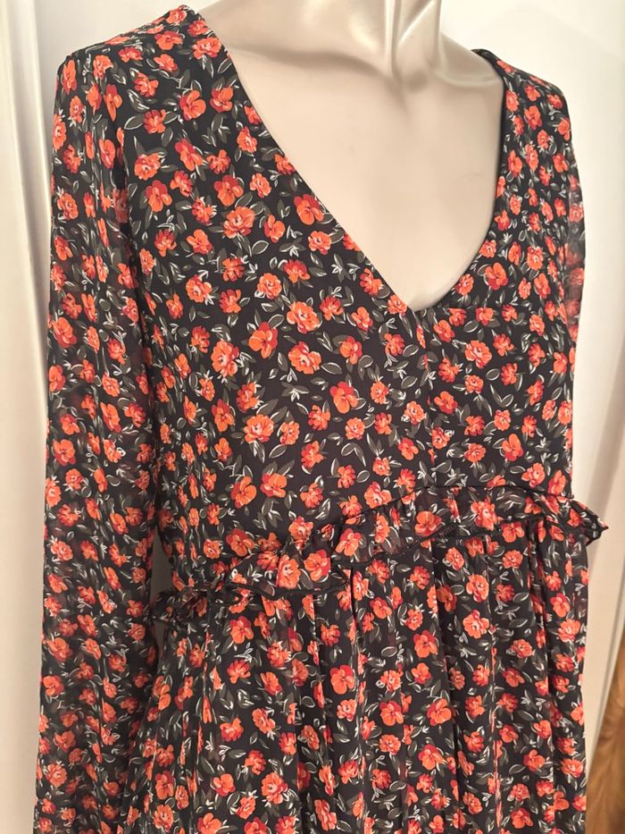 Robe bohème fleuri rouge sur fond noir taille S (36) Zebra - photo numéro 2