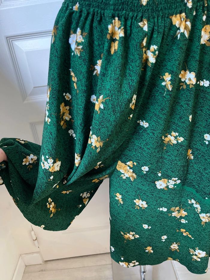 Short vert à fleurs - photo numéro 8