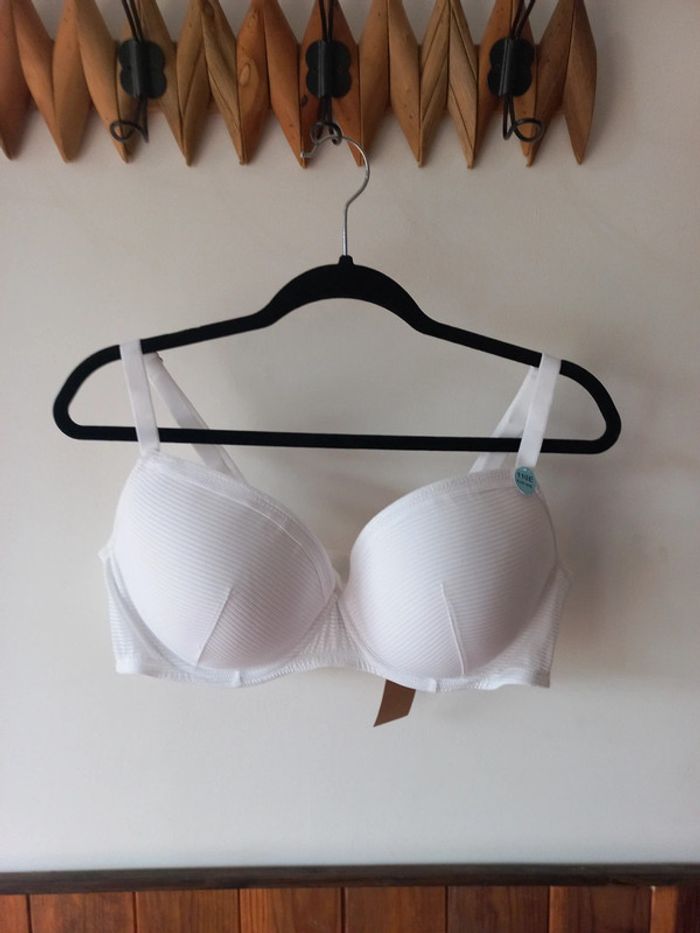 Soutien-gorge blanc 110E