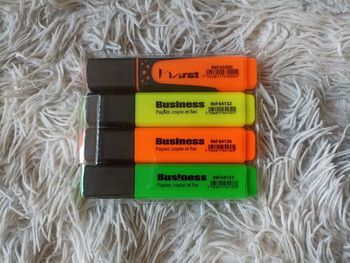 Pochette de 4 surligneurs fluo Business 