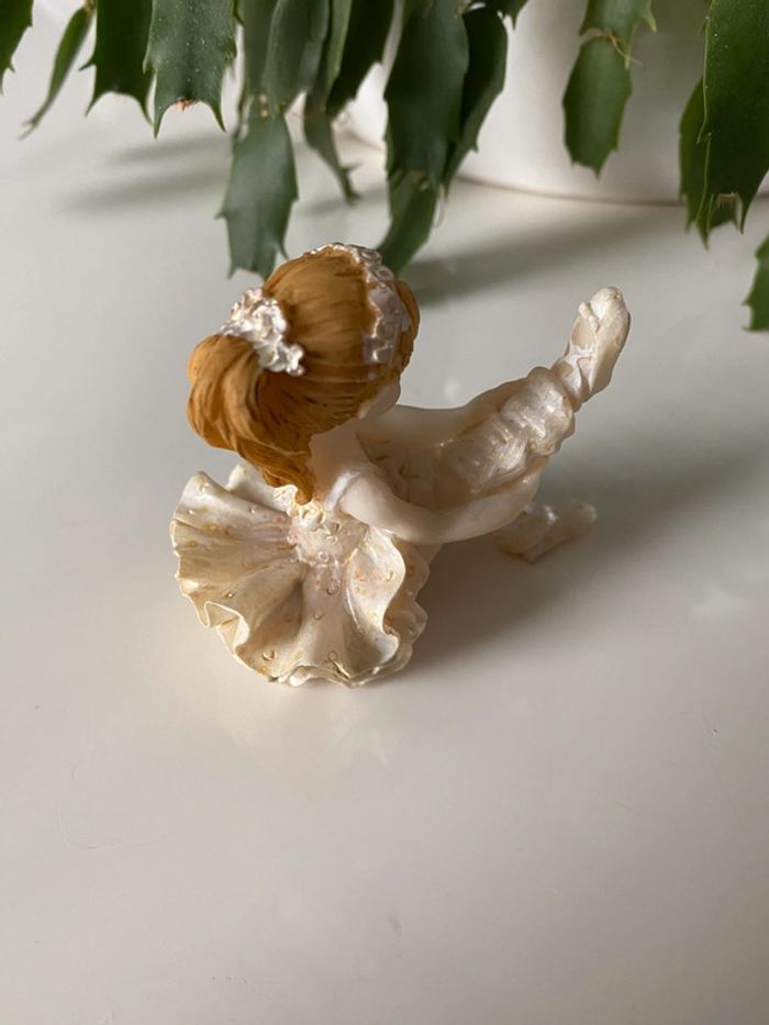 Figurine danseuse en tutu - photo numéro 5